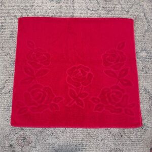 Vtg Canon Cavalier Hair Towel Sculpted Red Rose Floral Cotton USA 38”